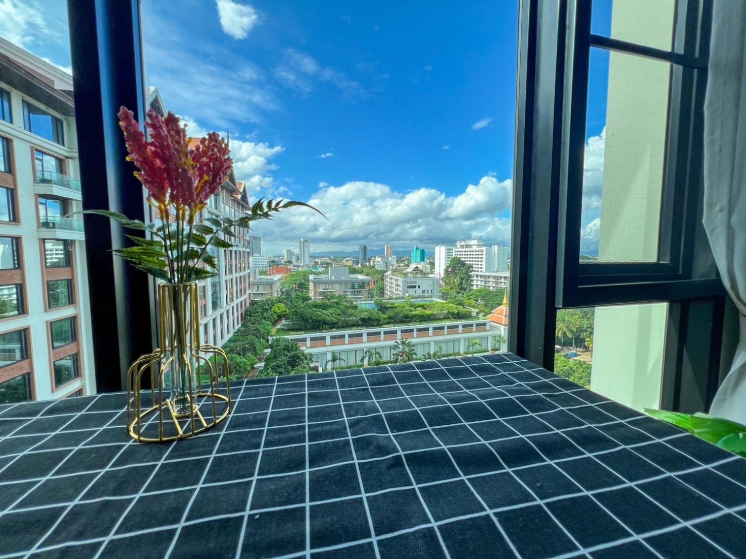 The Astra Luxury In Town Apartamento Chiang Mai